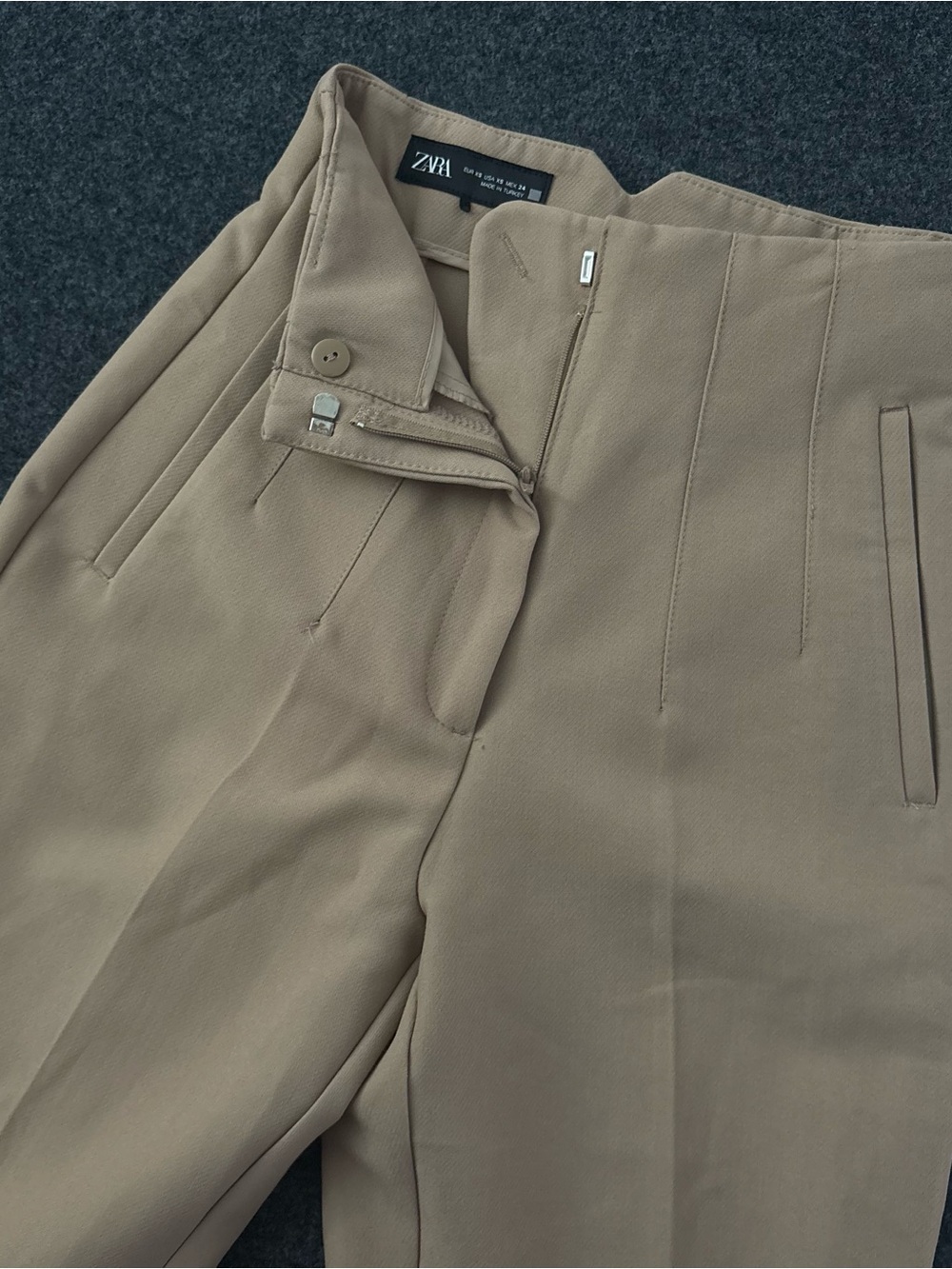 ZARA Women's XS Beige Solid Dress Pants Flat Front Button Zip Closure Wide Leg